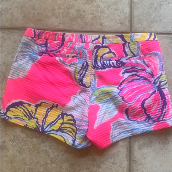 Lilly Pulitzer size double zero shorts - Picture 3 of 3